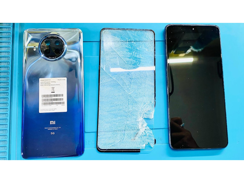 Заміна сенсорного скла на телефоні Xiaomi Redmi